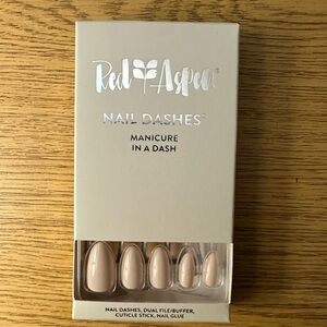 Red Aspen Press on Nails - Medium Almond Shape